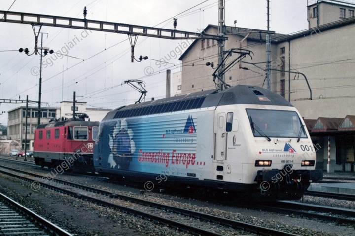 BLS Re 465 001-6 'Connecting Europe' e Re 4/4 II 11390