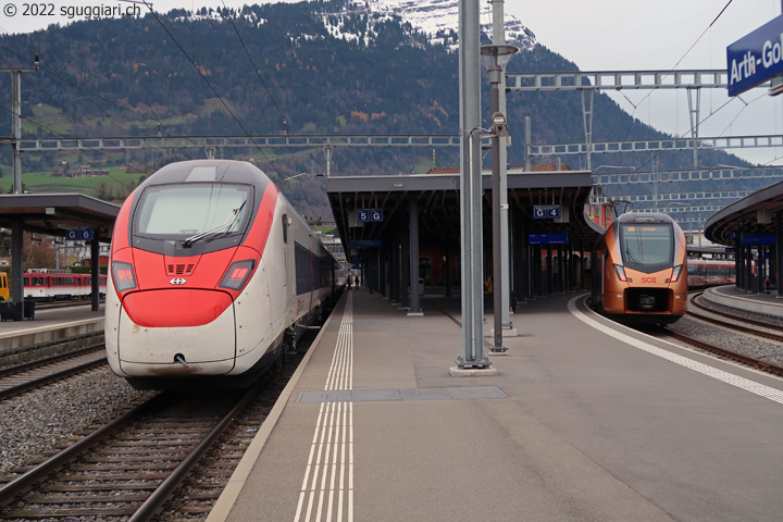 SBB RABe 501 020 'Luzern' e SOB RABe 526 204 'Traverso'