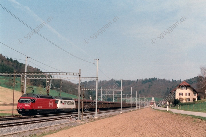 SBB Re 460 005-2 e Re 460 014-4 'HCB'