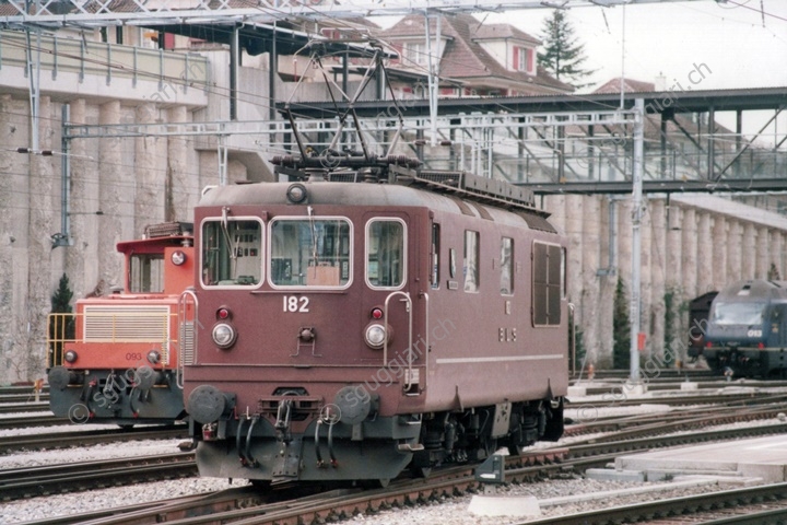 BLS Re 4/4 182