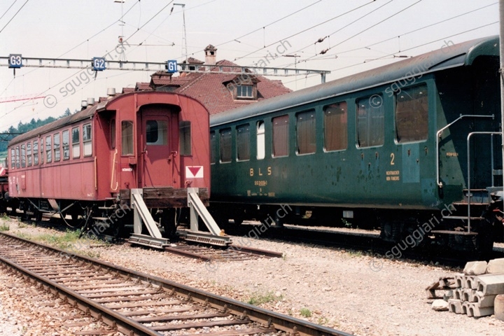 BLS Dienstwagen e Stahlwagen