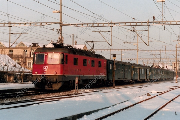 SBB Re 6/6 11636