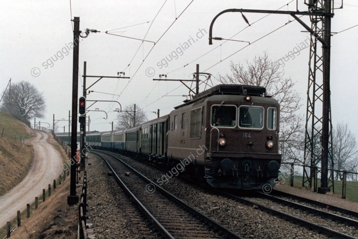 BLS Re 4/4 164