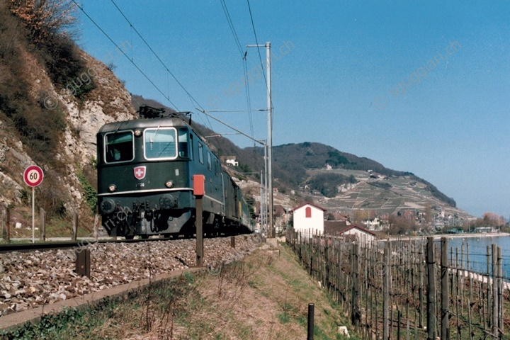 SBB Re 4/4 II 11238