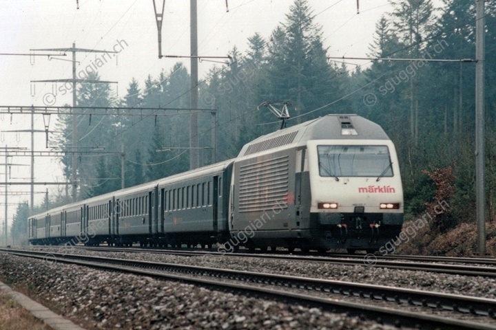 SBB Re 460 017-7 'Mrklin Heizerlok'