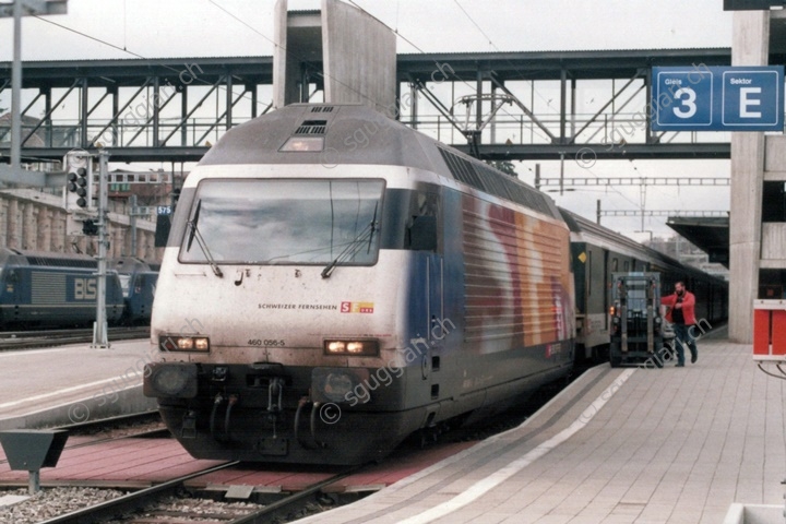 SBB Re 460 056-5 'SF DRS'