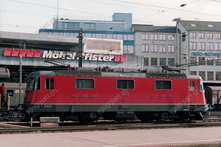 SBB Re 4/4 II 11236