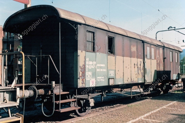 SBB X 40 85 94-45 647-2 'Magazinwagen'