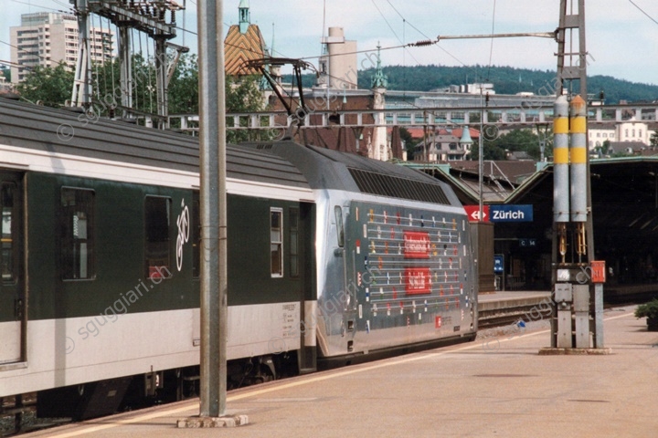 SBB Re 460 084-7 'Rentenanstalt'