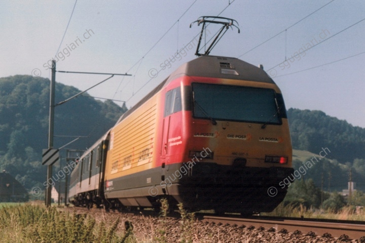 SBB Re 460 037-5 'Die Post'