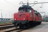 Ee 3/3 16438 e Re 4/4 I 10048