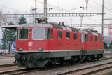 Re 4/4 II 11140 e 11122