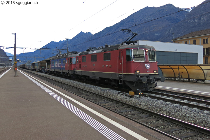 SBB Re 4/4 II 11298 e Re 620 088-5 'Linthal' (Xrail)