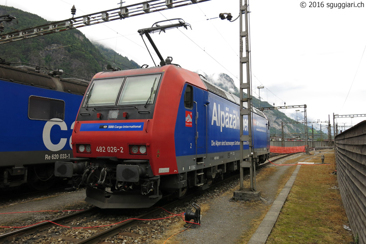 SBB Re 482 026-2 'Alpäzähmer'