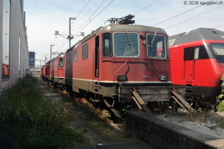 SBB Re 4/4 II 11175