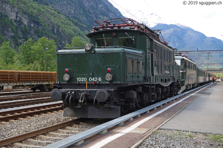 BB 1020.042-6 e SBB Ae 6/6 11407 'Aargau'