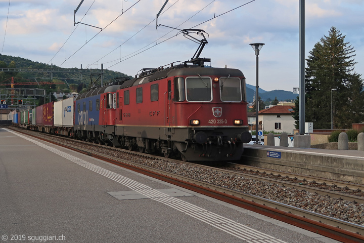 SBB Re 420 325-3 e Re 620 083-6 'Amsteg - Silenen'