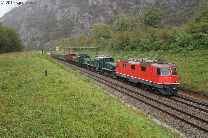 SBB Re 4/4 II 11192, Ce 6/8 III 14305, Be 6/8 III 13302 e Ce 6/8 II 14253