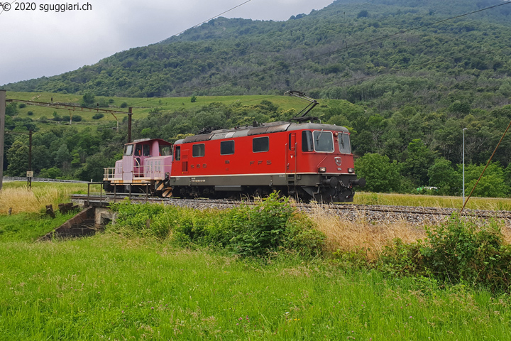 SBB Re 4/4 II 11196 e FNM DE 500-2