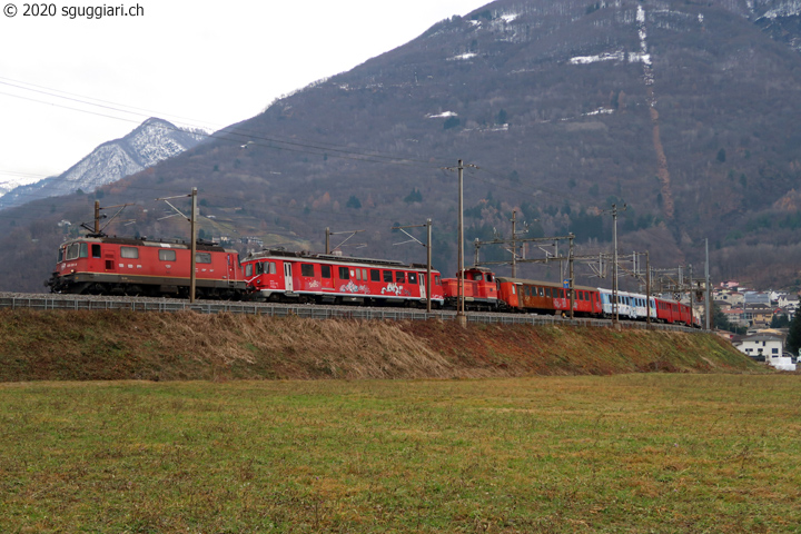 SBB Re 420 281-8 con CSG BDe 576 021 (VHB BDe 4/4 II 251) e Em 3/3 11 (SZU)