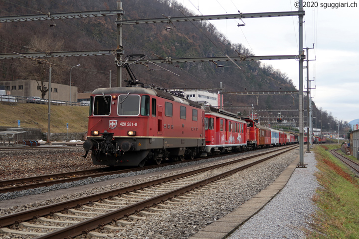 SBB Re 420 281-8 con CSG BDe 576 021 (VHB BDe 4/4 II 251)