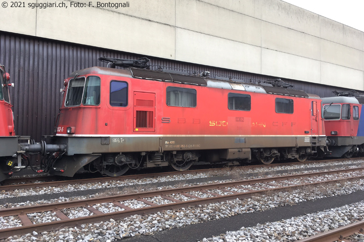 SBB Re 4/4 III 11352