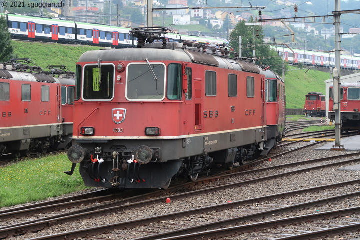 SBB Re 4/4 II 11303