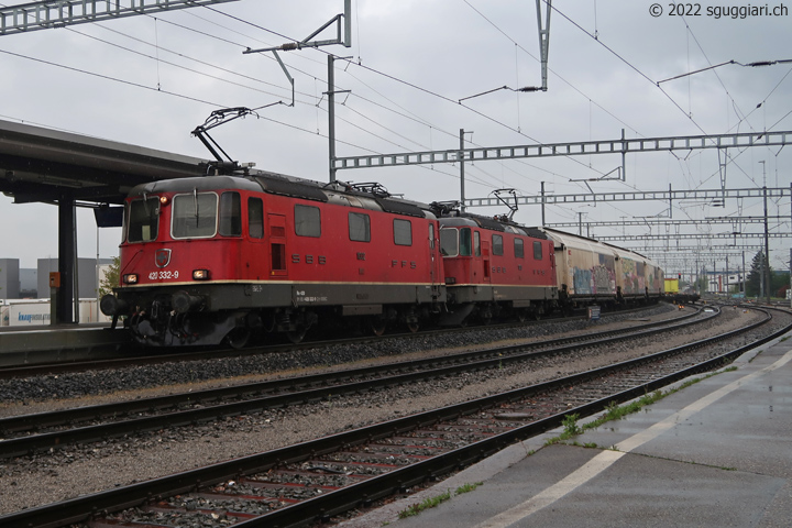 SBB Re 420 332-9 e Re 420 269-4