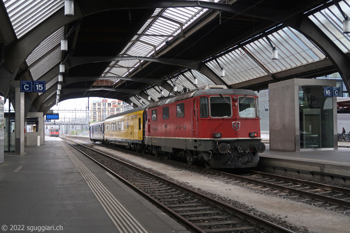 SBB Re 4/4 II 11116 con X 60 85 99-90 108-9 'rail Com'