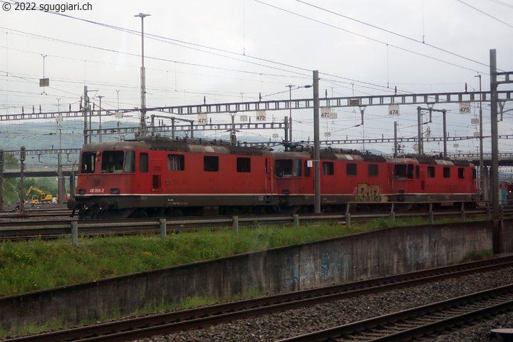 SBB Re 430 358-2, Re 420 242-0 e Re 430 353-3