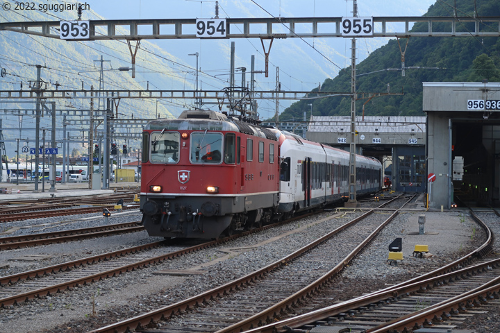 SBB Re 4/4 II 11127