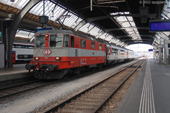 SBB Re 4/4 II 11109 'Swiss Express'