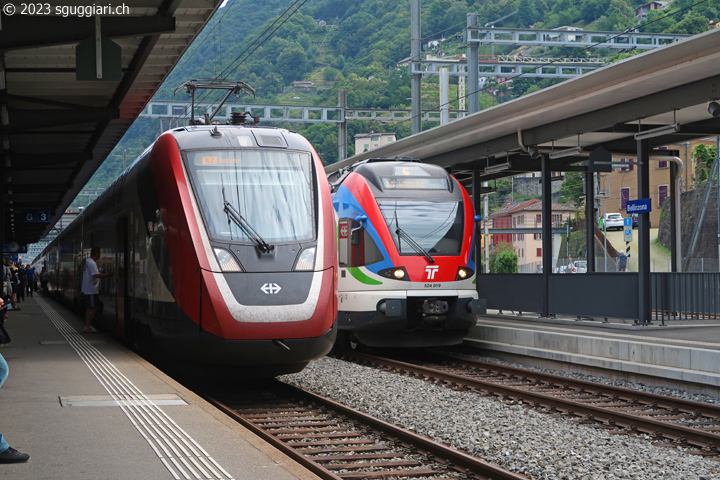 SBB RABe 502 218 'Twindexx' (IR200) e TILO RABe 524 019