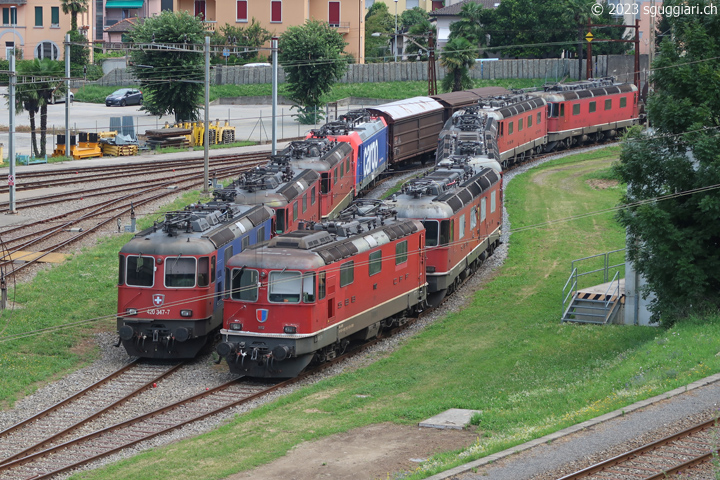 SBB Re 4/4 II 11112 e Re 420 347-7