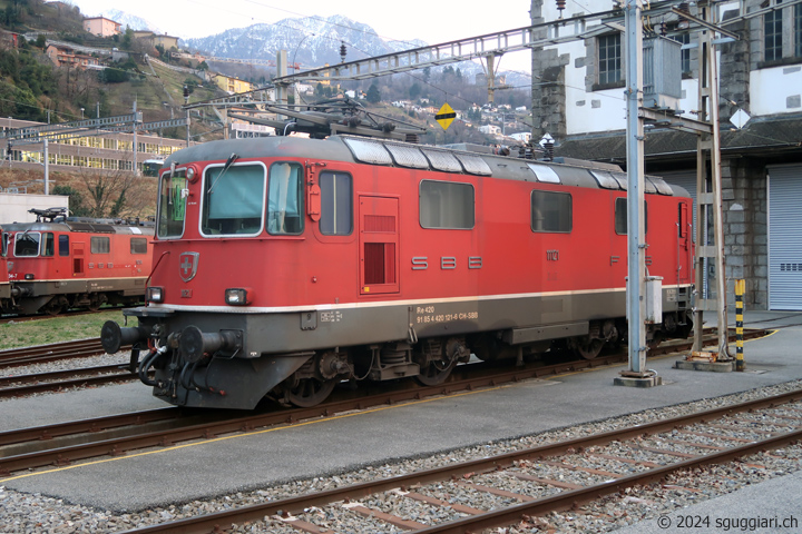 SBB Re 4/4 II 11121