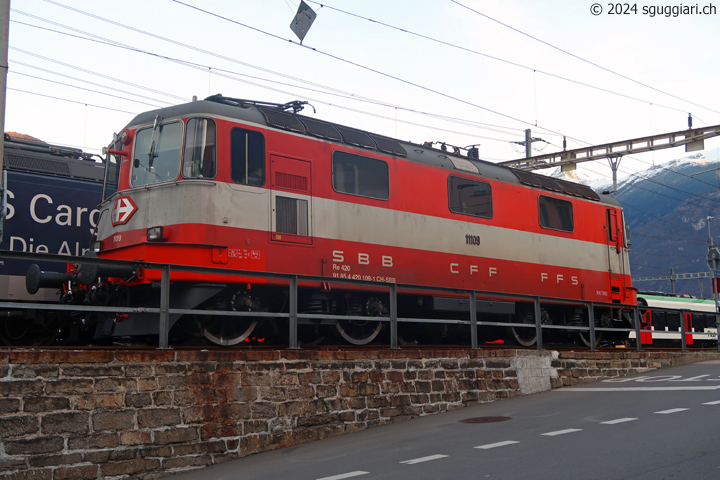 SBB Re 4/4 II 11109 'Swiss Express'