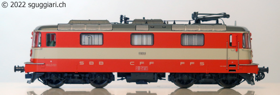 Roco 62690 / 68690: Re 4/4 II 11109 'Swiss Express'